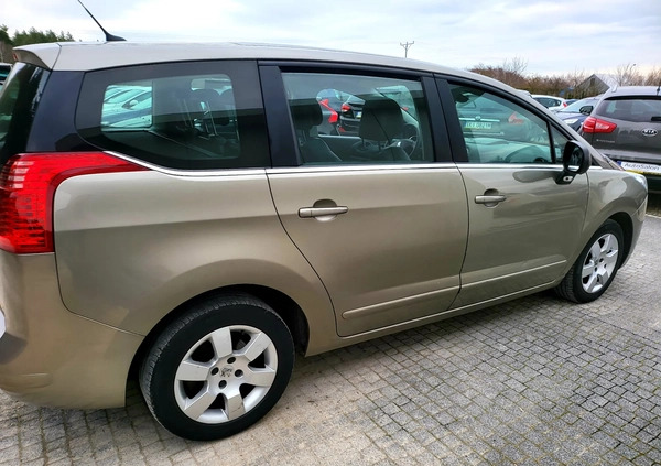 Peugeot 5008 cena 33900 przebieg: 201800, rok produkcji 2012 z Czyżew małe 562